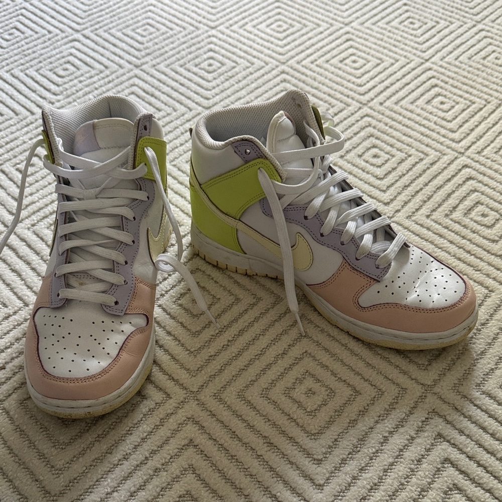 Nike Wmns Dunk High 'Lemon Twist'